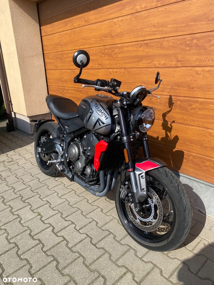 Triumph Trident - 7