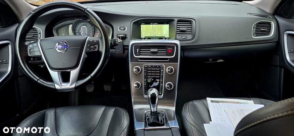 Volvo V60 D3 Drive-E Summum - 14