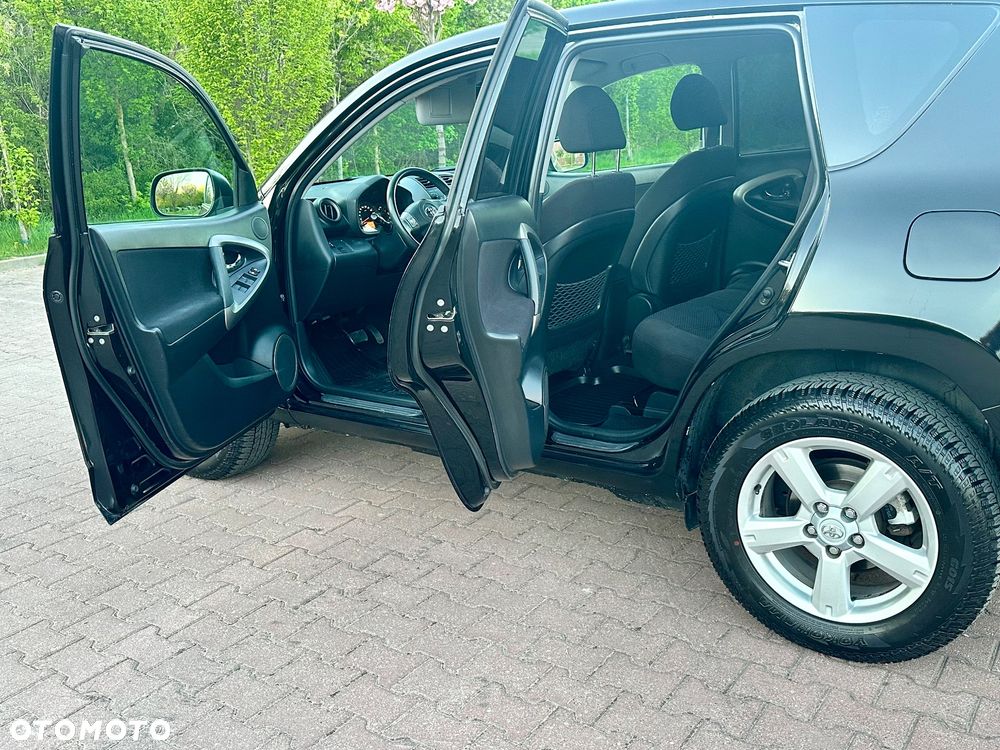 Toyota RAV4 2.0 VVT-i Premium - 10
