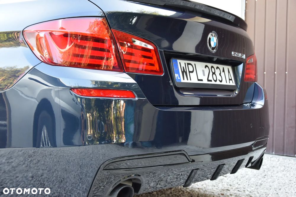 BMW Seria 5 535i Sport-Aut - 14