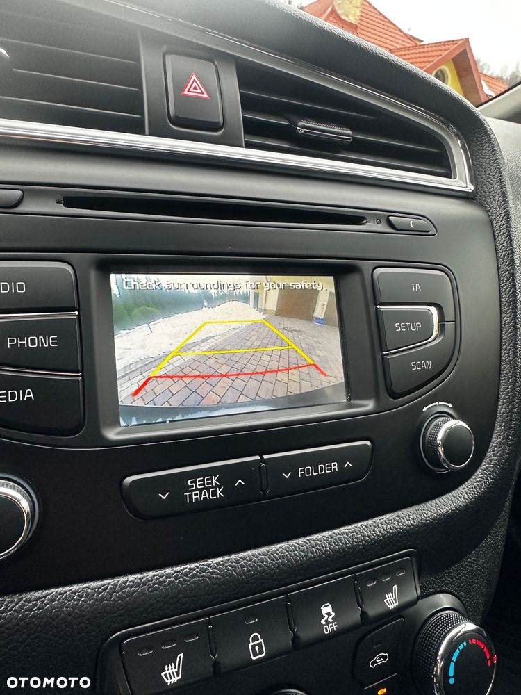 Kia Ceed 1.4 CVVT ISG Dream Team Edition - 31