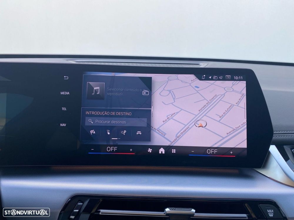 BMW iX1 xDrive30 Pack Desportivo M - 7