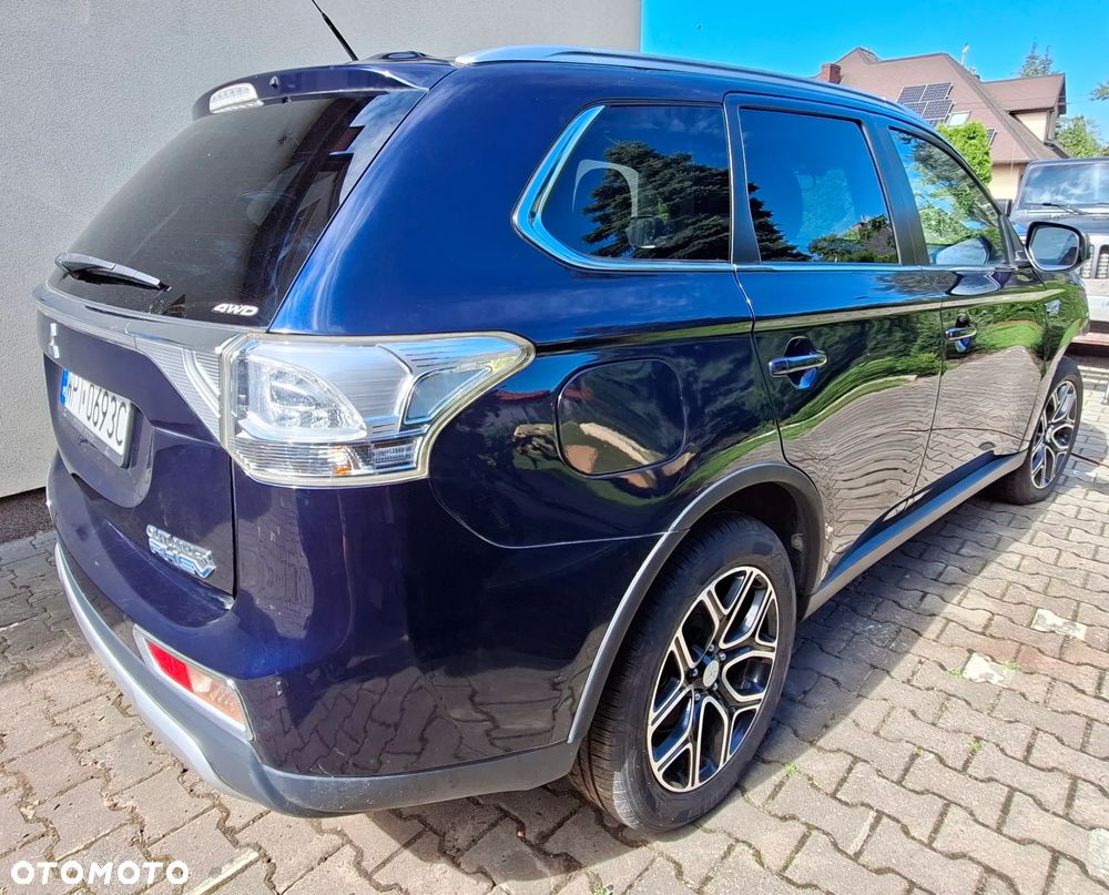 Mitsubishi Outlander Instyle NAVI - 4