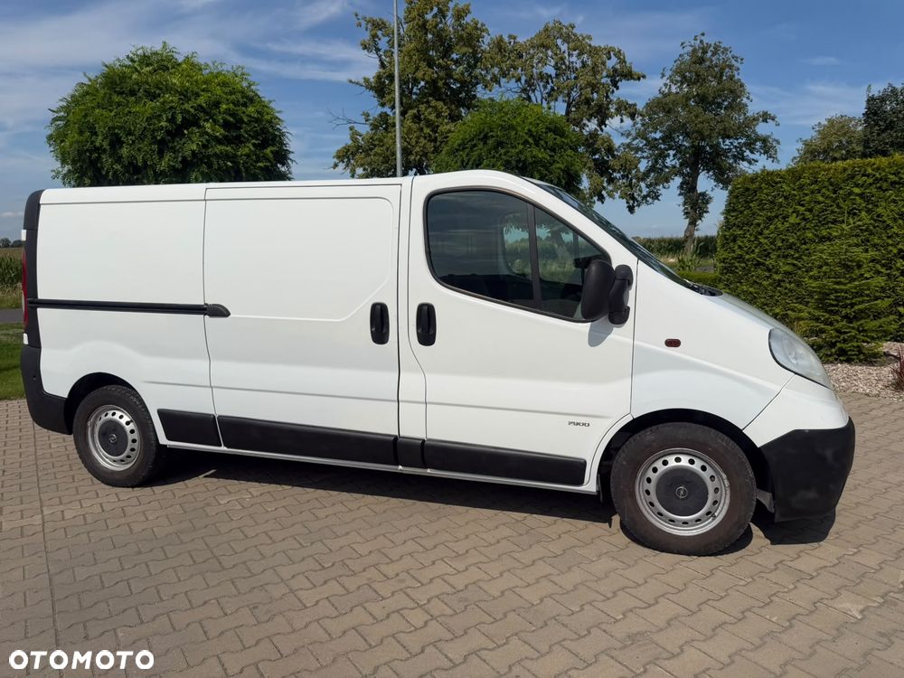 Opel Vivaro - 15
