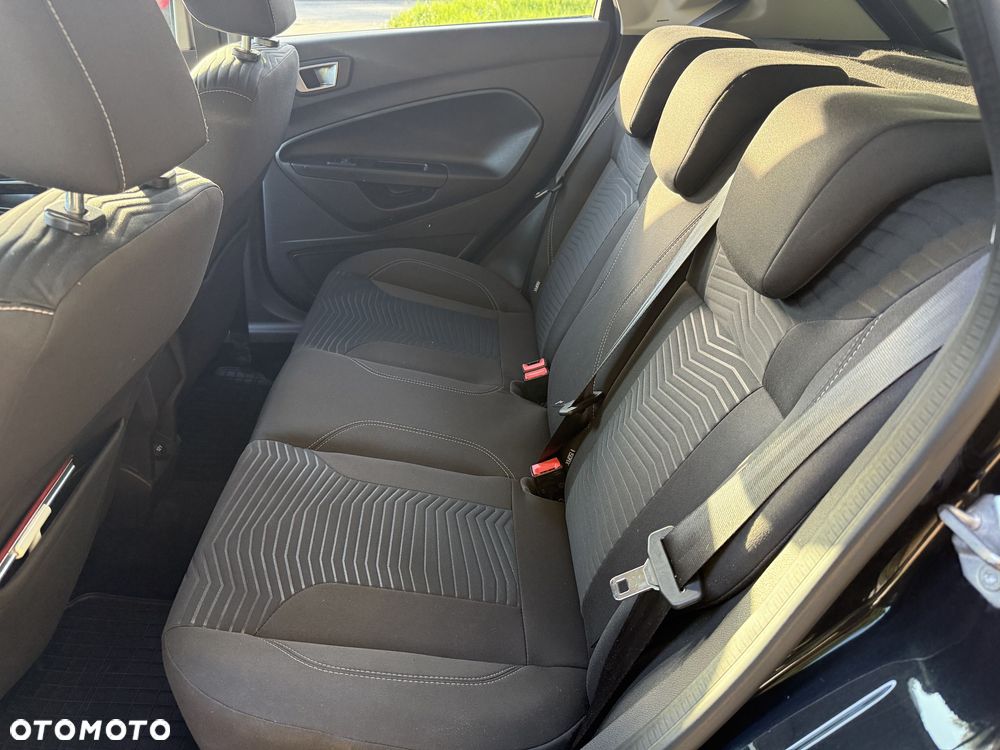Ford Fiesta 1.0 EcoBoost Titanium - 11