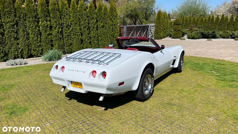 Chevrolet Corvette - 3