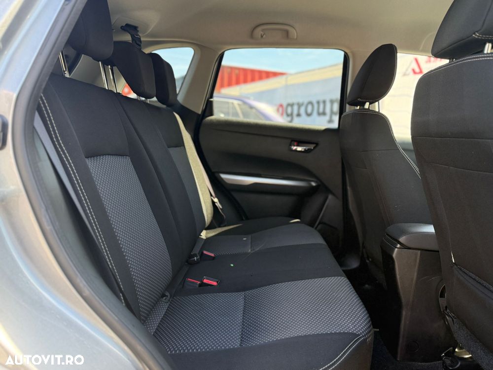 Suzuki Vitara 1.5 HEV Passion - 15