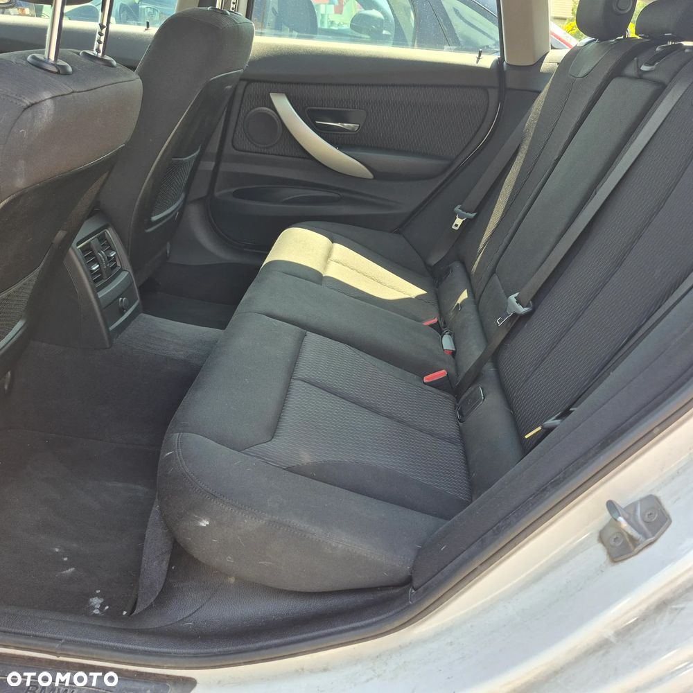 BMW Seria 3 318d Business Edition - 8