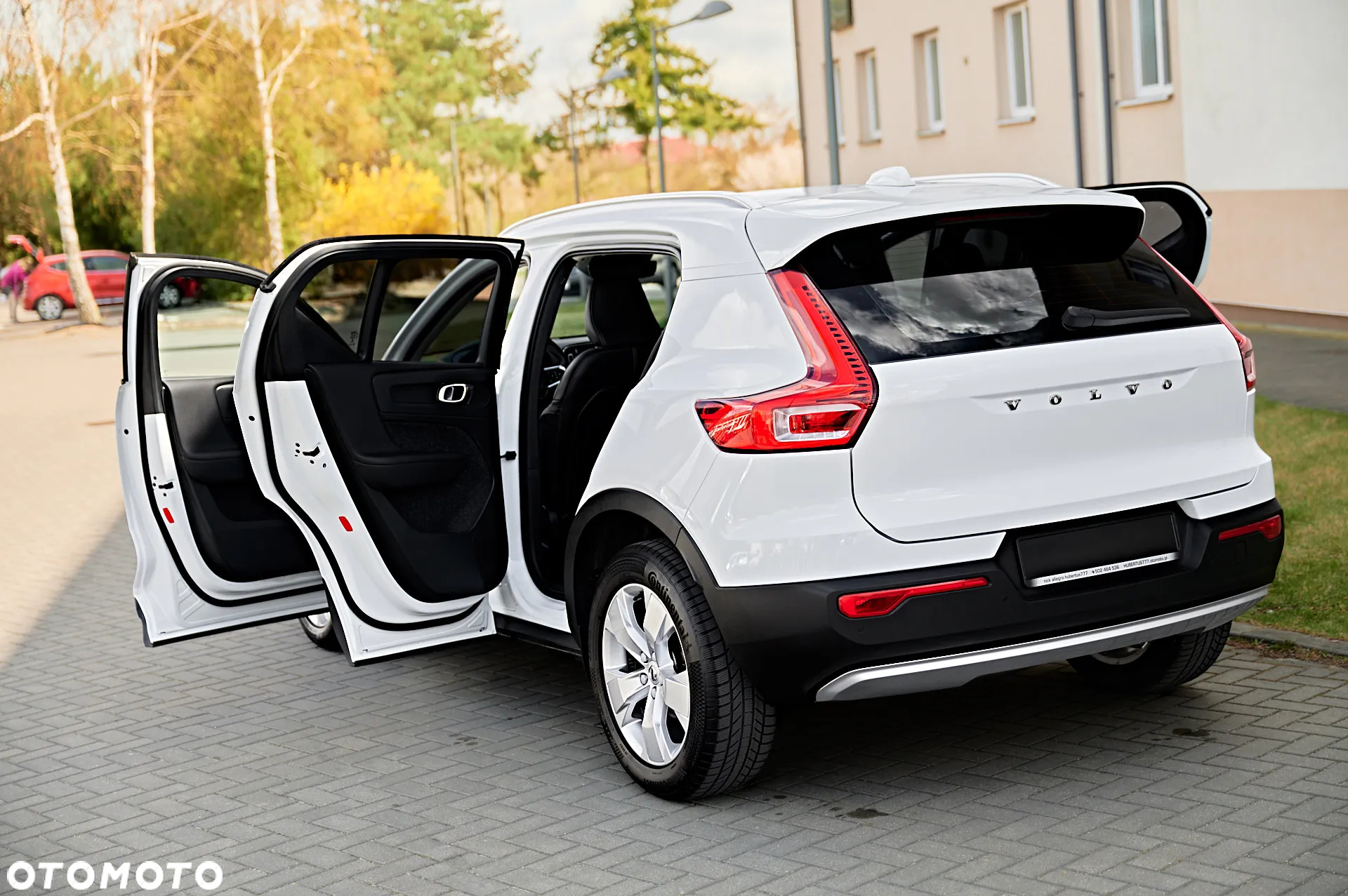 Volvo XC 40 T3 Momentum Pro - 22