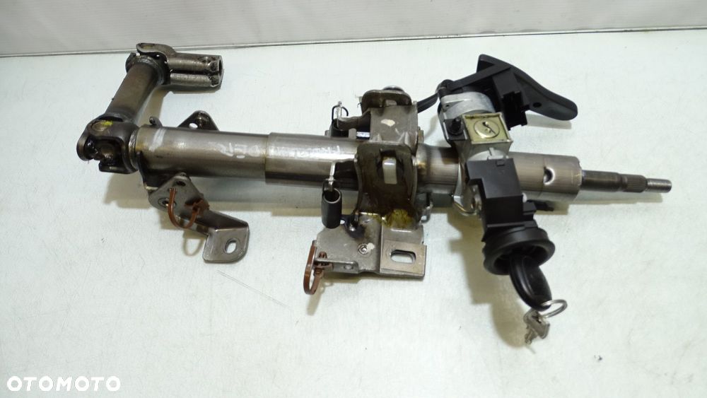 KOLUMNA KIEROWNICZA ZE STACYJKĄ LAND ROVER FREELANDER 1.8 LIFT  04152502 YXB100350 - 2