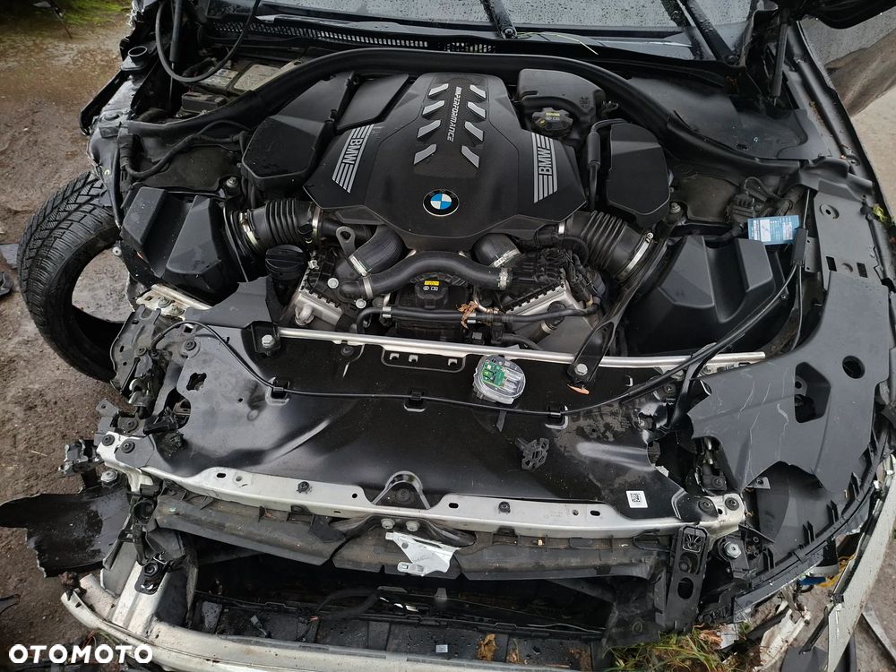 BMW Seria 8 M850i xDrive - 3