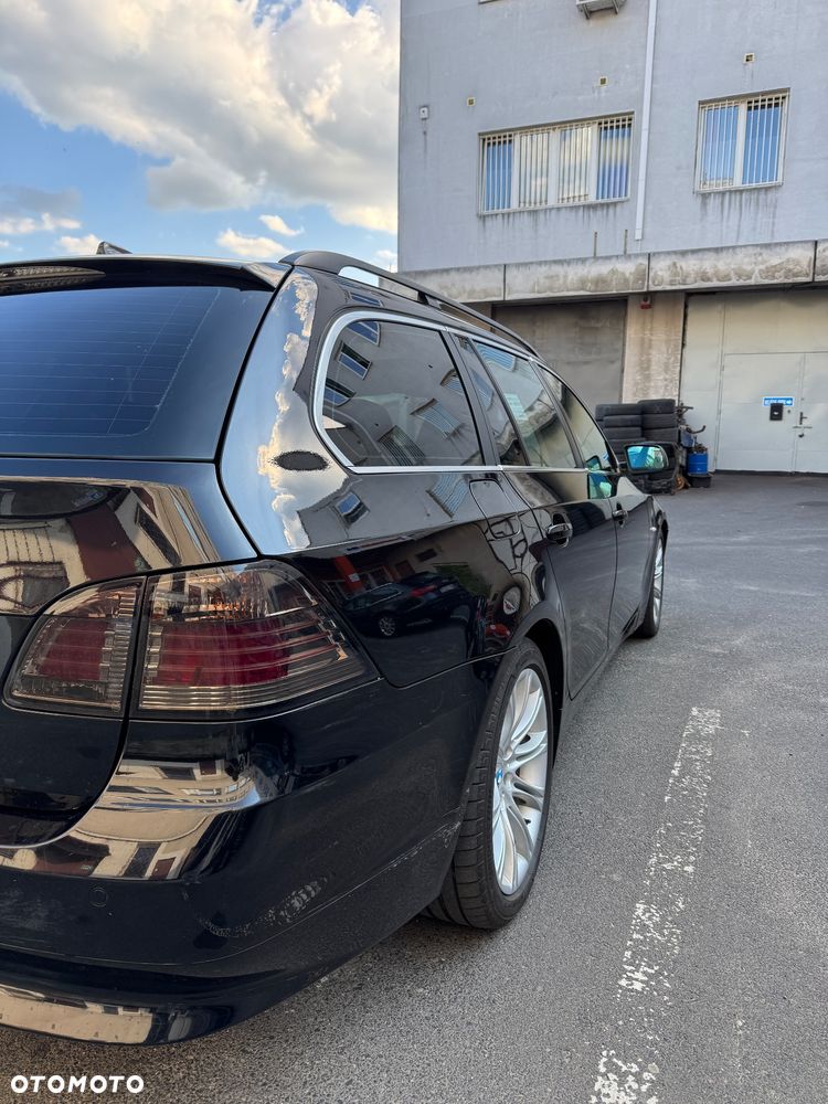 BMW Seria 5 525d - 11