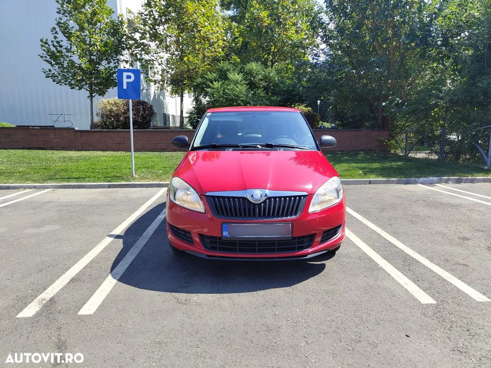 Skoda Fabia 1.2 HTP Ambiente - 2