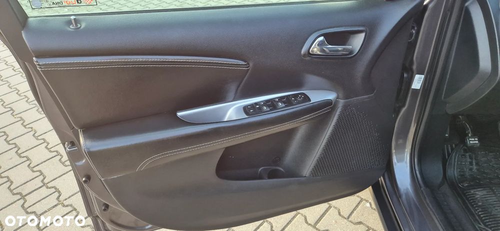 Fiat Freemont 2.0 Multijet Black Code AWD - 10