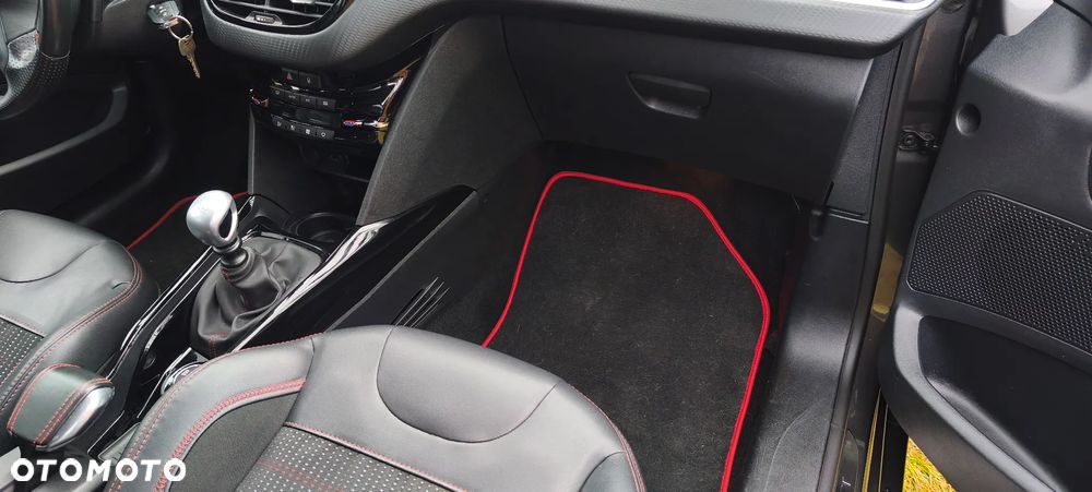 Peugeot 2008 BlueHDi FAP 120 STOP & START GT-Line Edition - 11