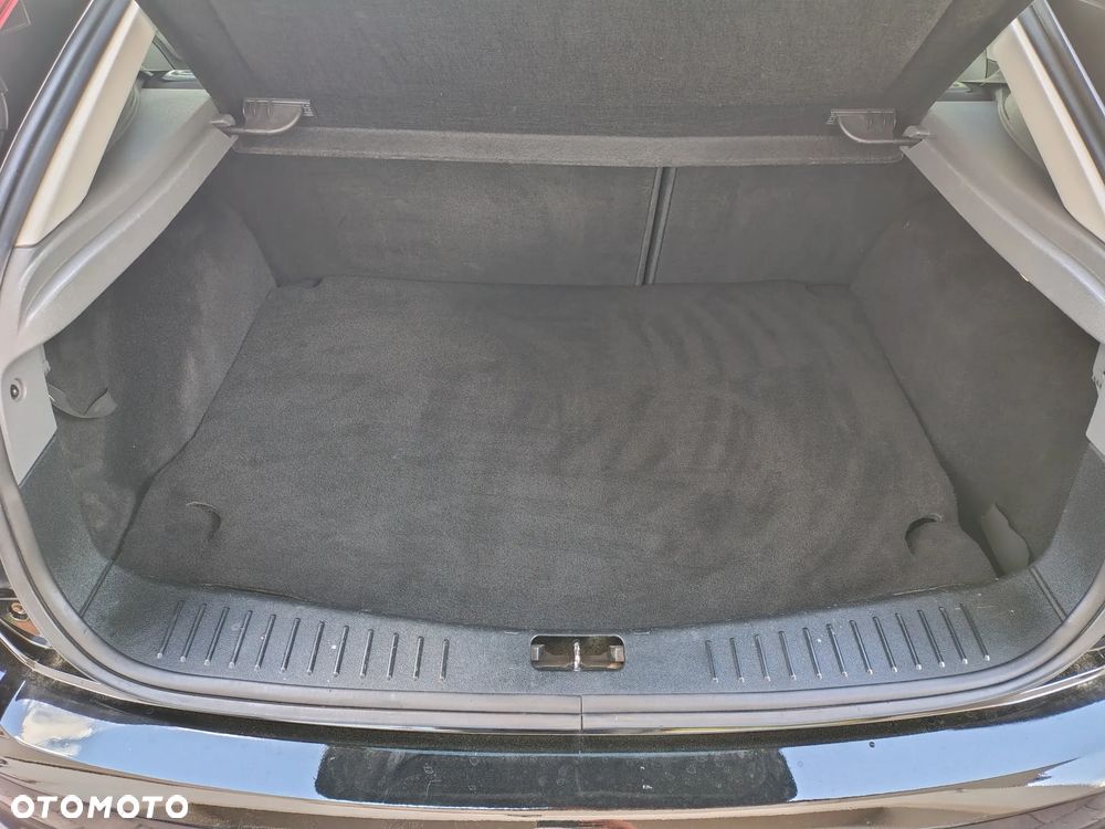 Ford Focus 1.8 Sport - 35