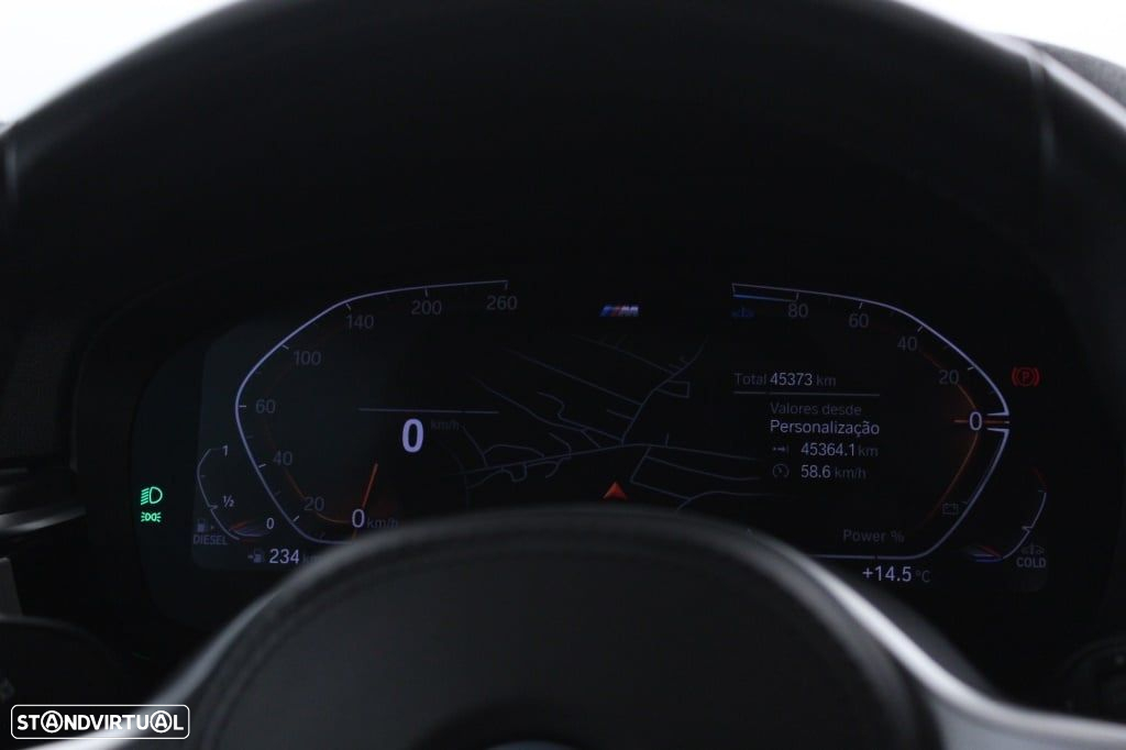 BMW 520 d Pack Desportivo M Auto - 25