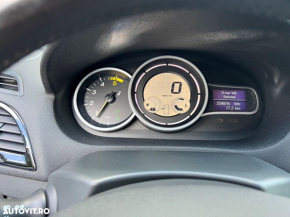 Renault Megane 1.5 dCi Sport Edition - 12