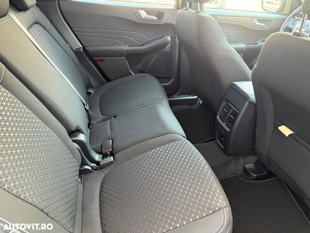 Ford Kuga - 22