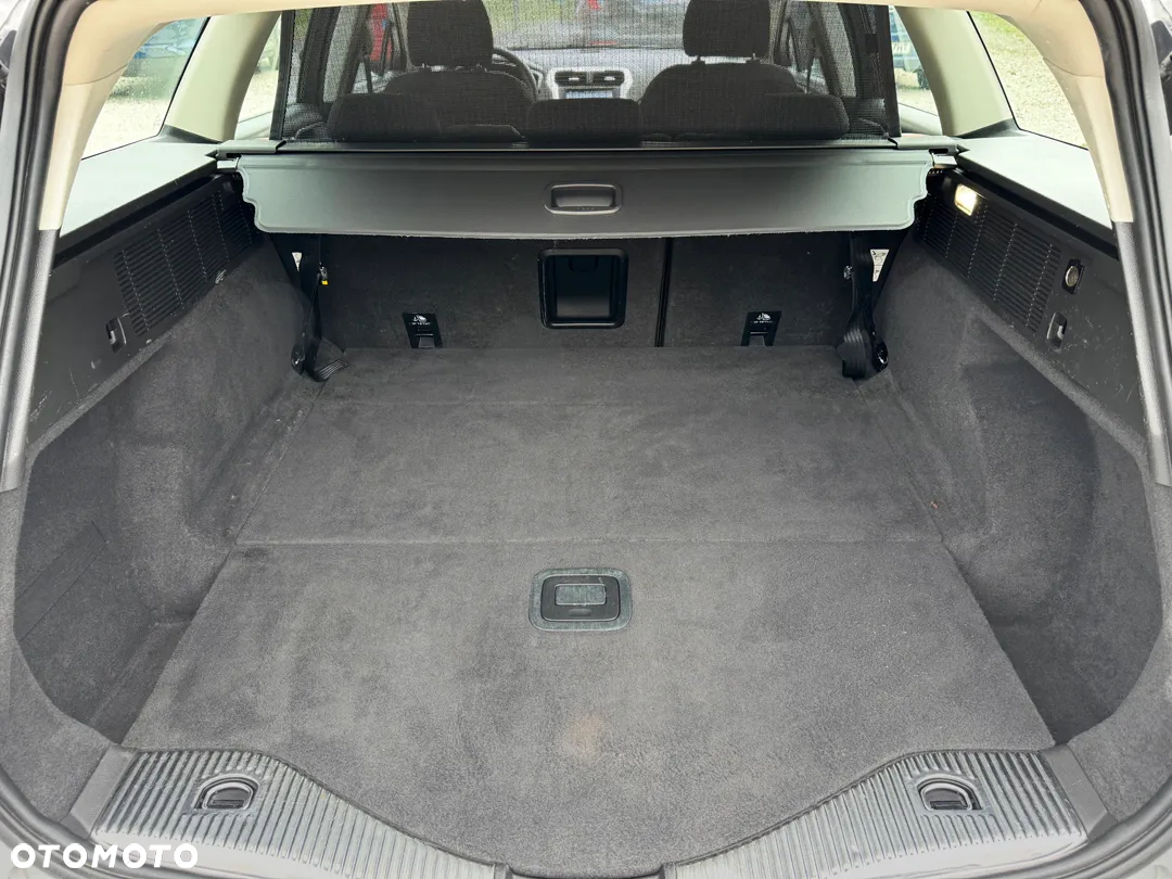 Ford Mondeo Turnier 2.0 TDCi Start-Stopp Business Edition - 37