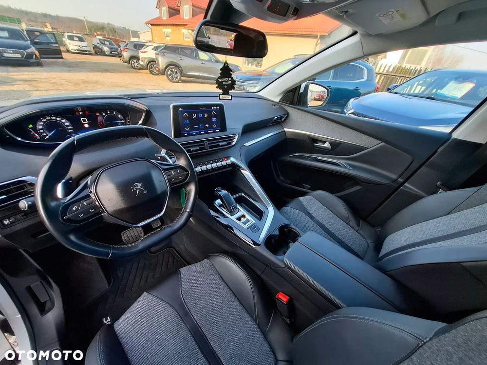 Peugeot 3008 PureTech 130 Stop & Start GPF EAT8 Allure - 13