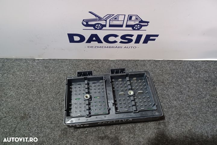 Panou sigurante si relee 9682108282 Chevrolet Captiva 1 [2006 - 2011] - 3