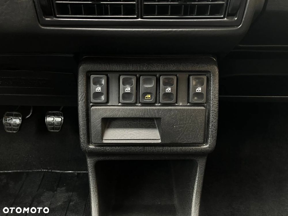 Volkswagen Golf 1.8 GTI - 19
