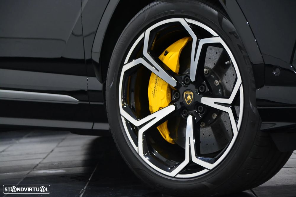 Lamborghini Urus 4.0 V8 - 15
