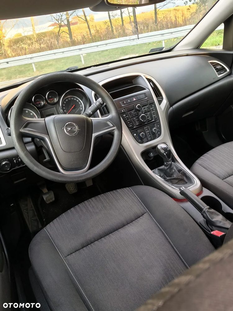 Opel Astra - 9