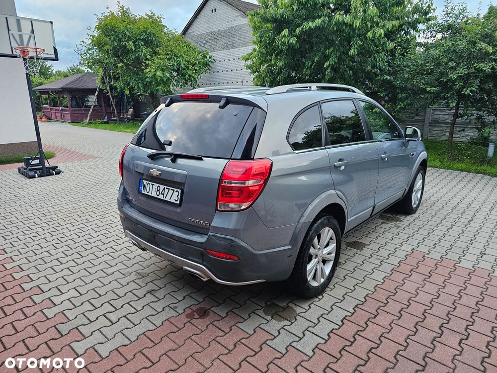 Chevrolet Captiva 2.2 D LT+ - 6