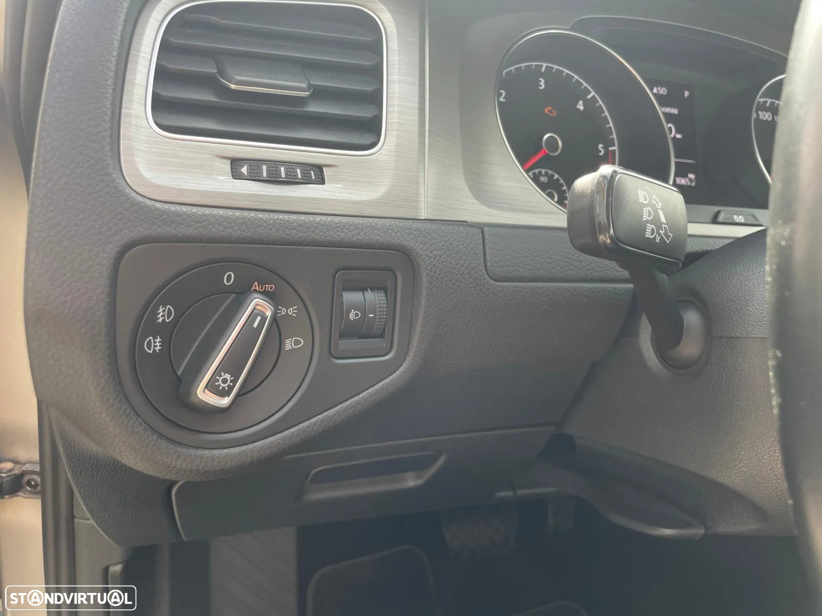 VW Golf 1.6 TDi GPS Edition DSG - 14