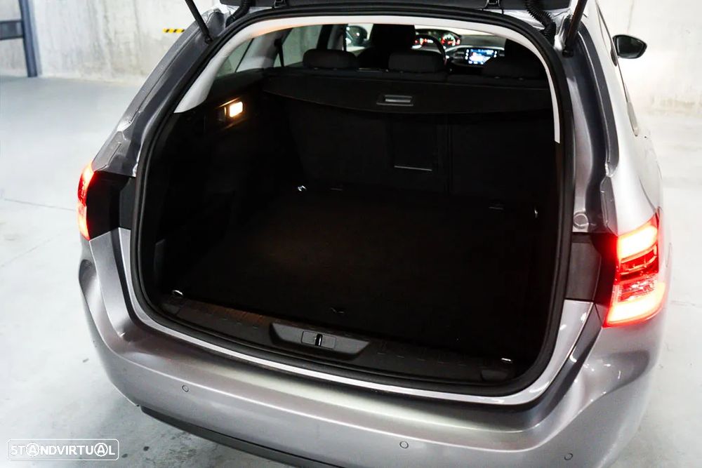 Peugeot 308 SW 1.5 BlueHDi Style - 14