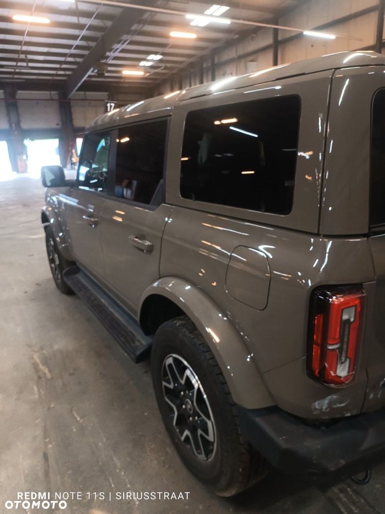 Ford Bronco - 4
