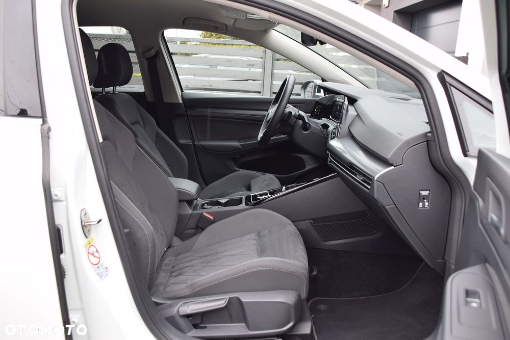 Volkswagen Golf 1.5 eTSI EVO Style DSG - 29