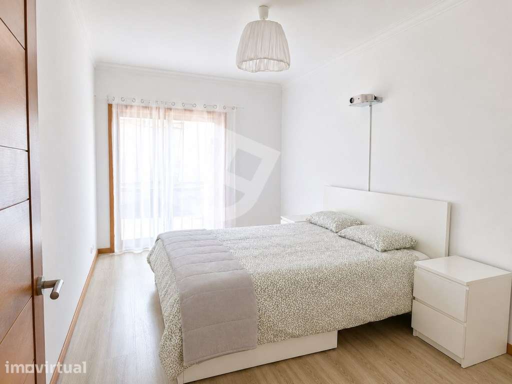 Apartamento T2 com espaços exteriores e garagem a poucos minutos da... - Grande imagem: 3/13