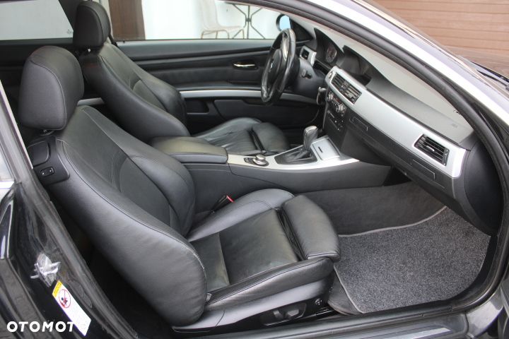 BMW Seria 3 330 Ci Edition Sport - 22