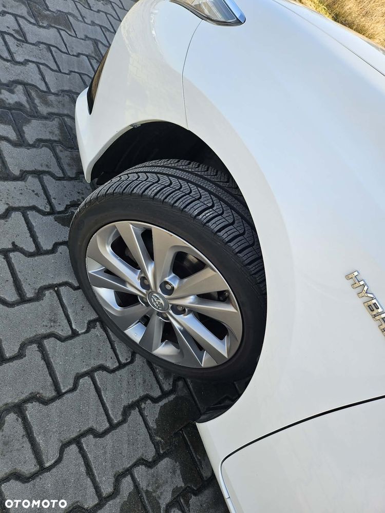 Toyota Auris - 12