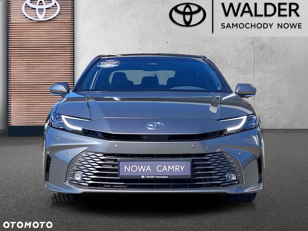 Toyota Camry 2.5 Hybrid Dynamic Force Executive e-CVT - 8