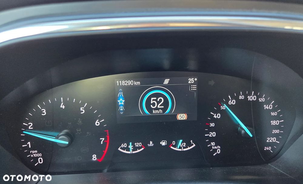Ford Focus 1.0 EcoBoost Titanium Business - 29