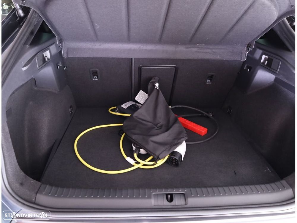 Cupra Formentor 1.4 e-Hybrid DSG VZ - 13