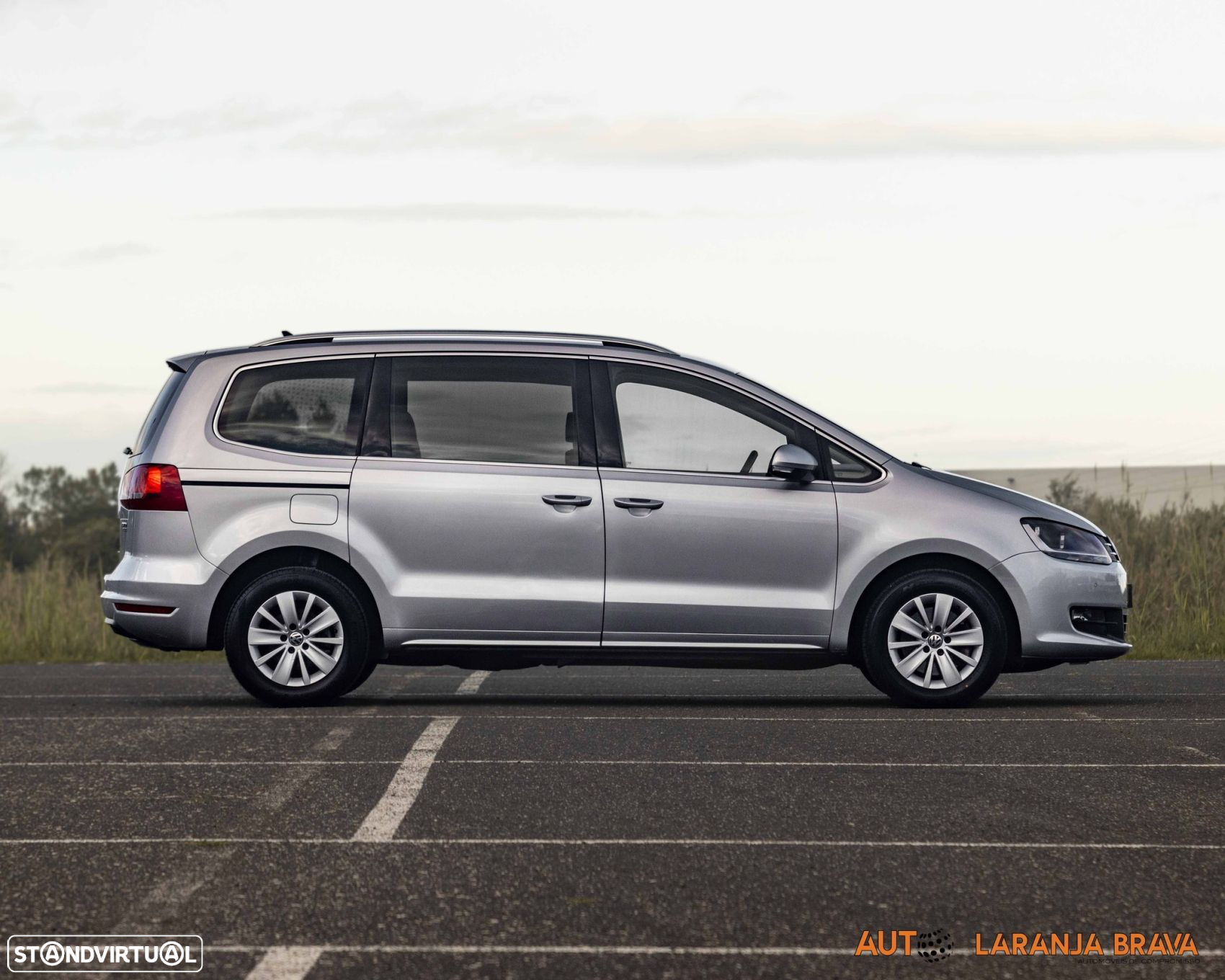 VW Sharan 2.0 TDI Confortline - 12