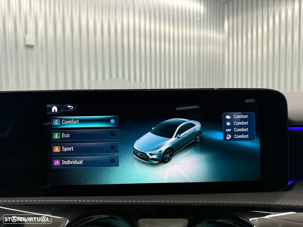 Mercedes-Benz A 200 Limousine 7G-DCT AMG Line - 19