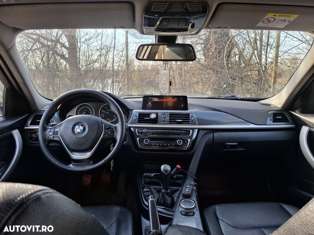 BMW Seria 3 320d EfficientDynamics Edition Standard - 18