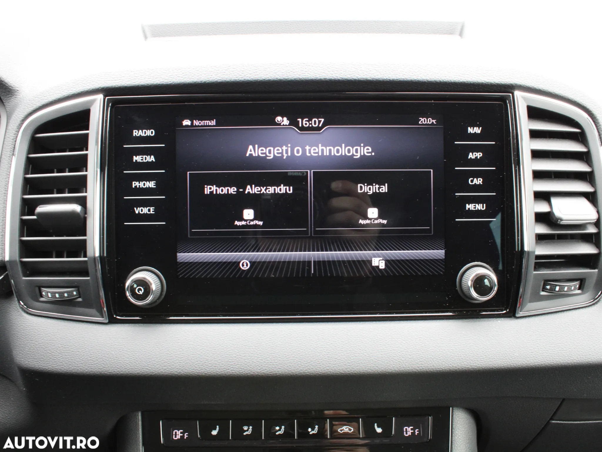 Skoda Karoq 1.5 TSI DSG Selection - 19