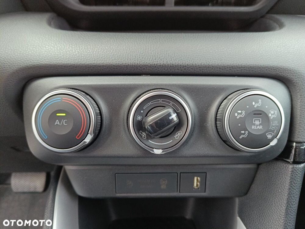 Toyota Yaris 1.5 Comfort CVT - 24