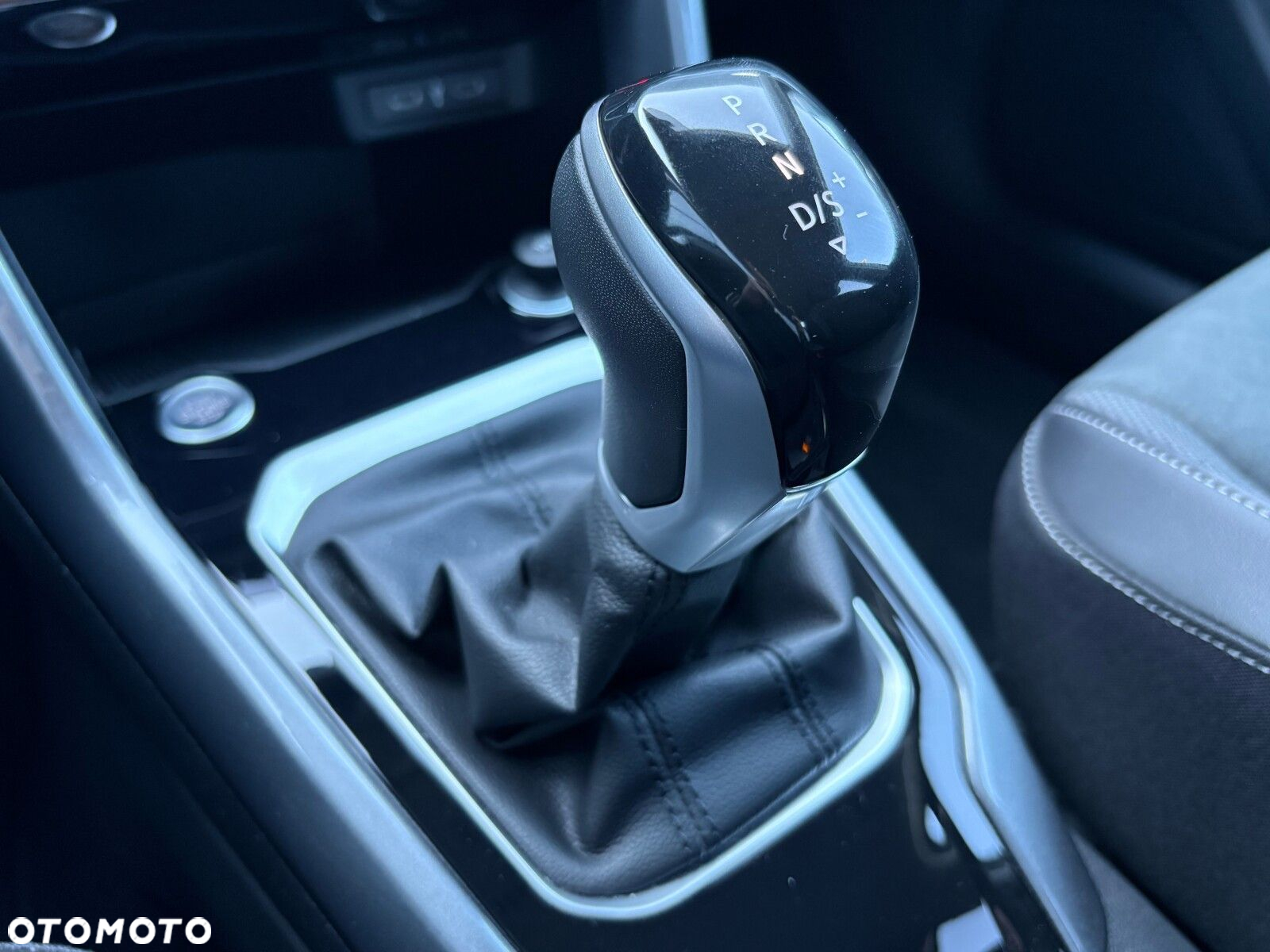 Volkswagen T-Roc 1.5 TSI Style DSG - 27