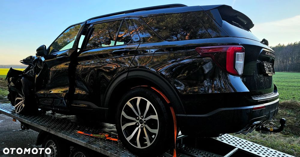 Ford Explorer EcoBoost Plug-in Hybrid ST-LINE - 5