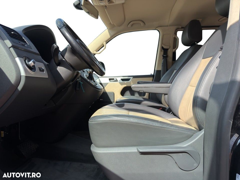 Volkswagen Multivan - 12