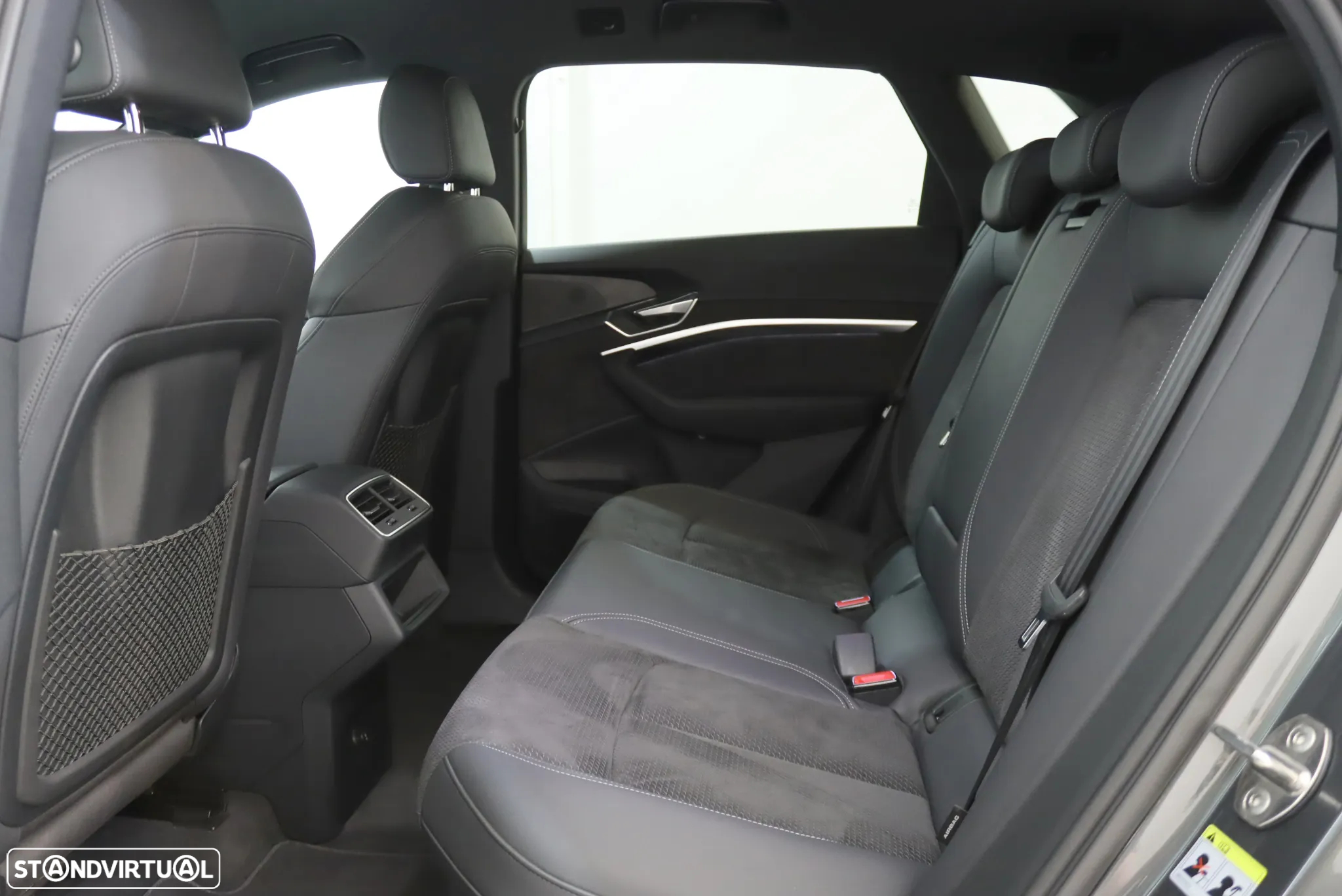 Audi e-tron 55 quattro S line - 8