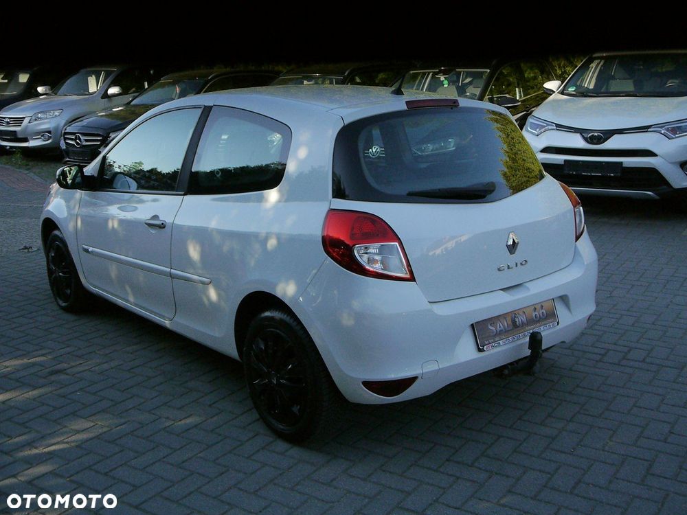 Renault Clio - 6